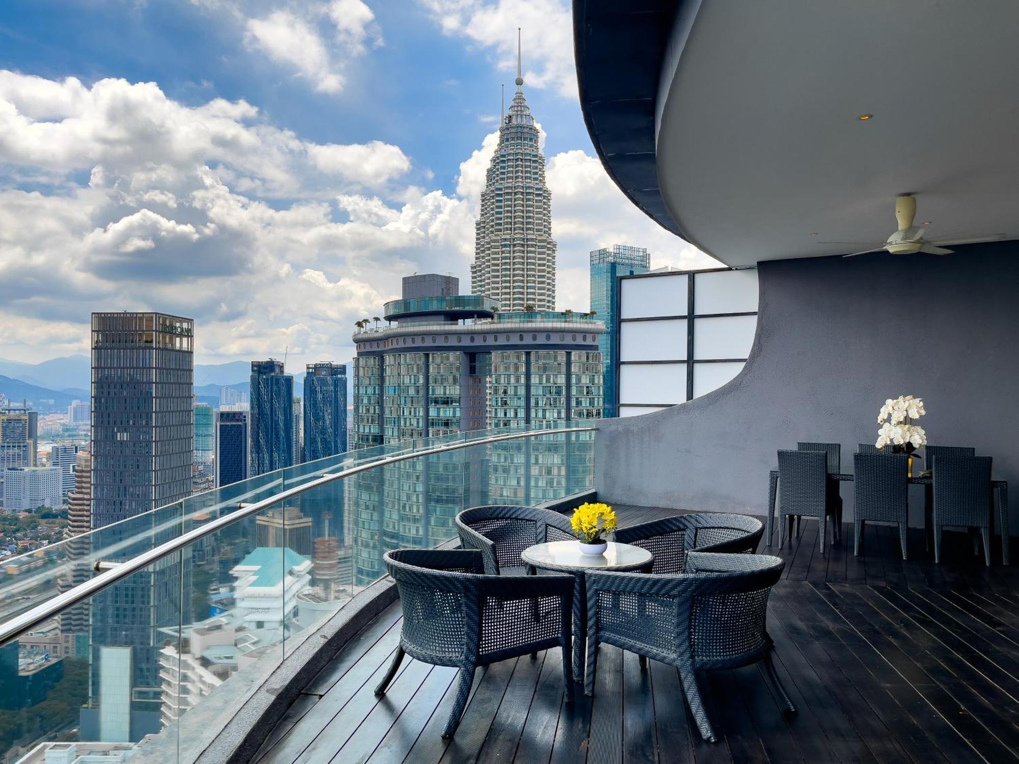 Vortex Premium Suites Klcc By Schien Kuala Lumpur Exterior photo